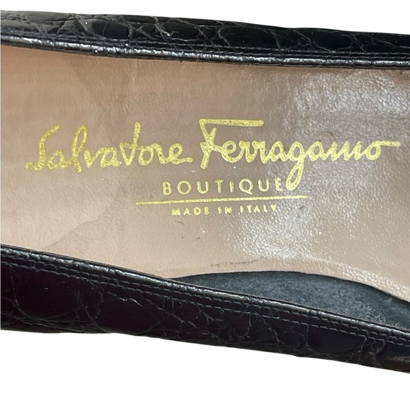 Salvatore Ferragamo Pattened
Black Croc-Effect Leather Block
Heel sz 7.5B - Picture 12 of 14